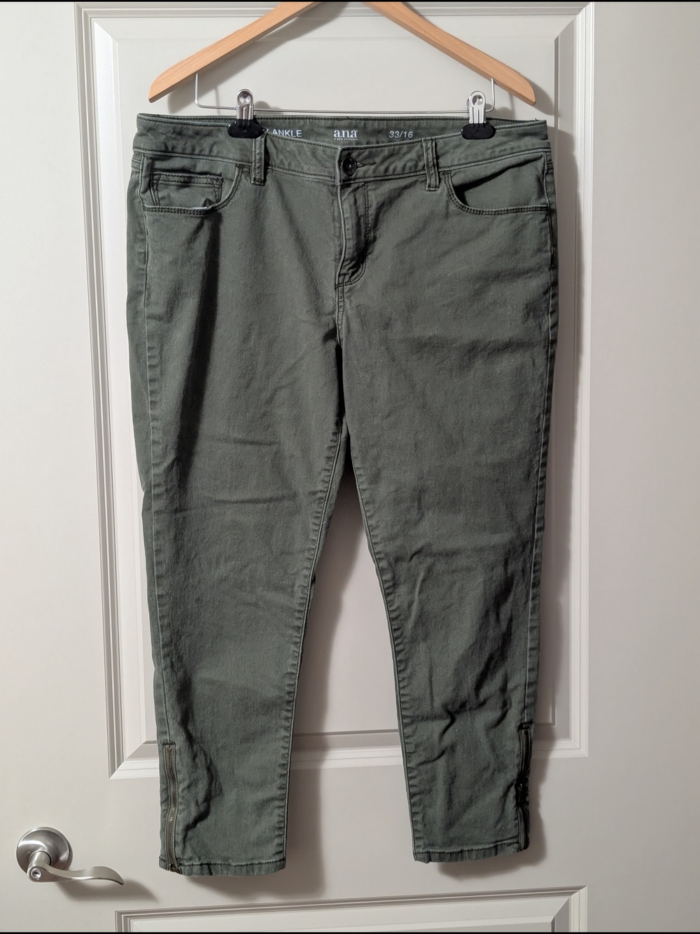 a.n.a Olive Ankle Zip Hem Jeans